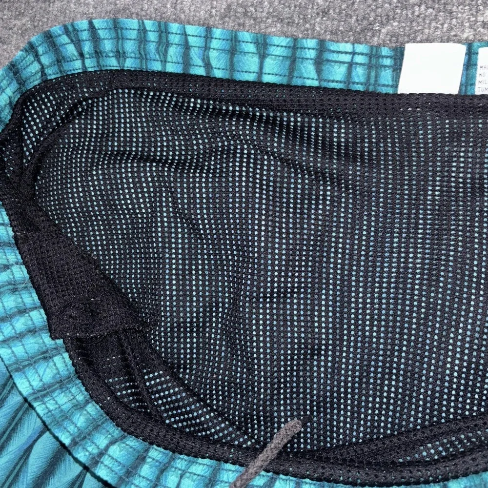 TYR Swim Trunks Shorts Mens‎ XL Teal Blue Black Wavy Print Mesh Lined Drawstring